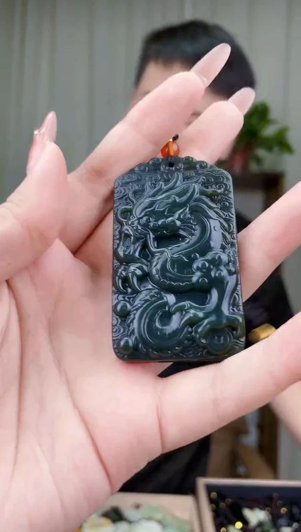 和田玉未镶嵌挂件拍一发一，多样性发货！