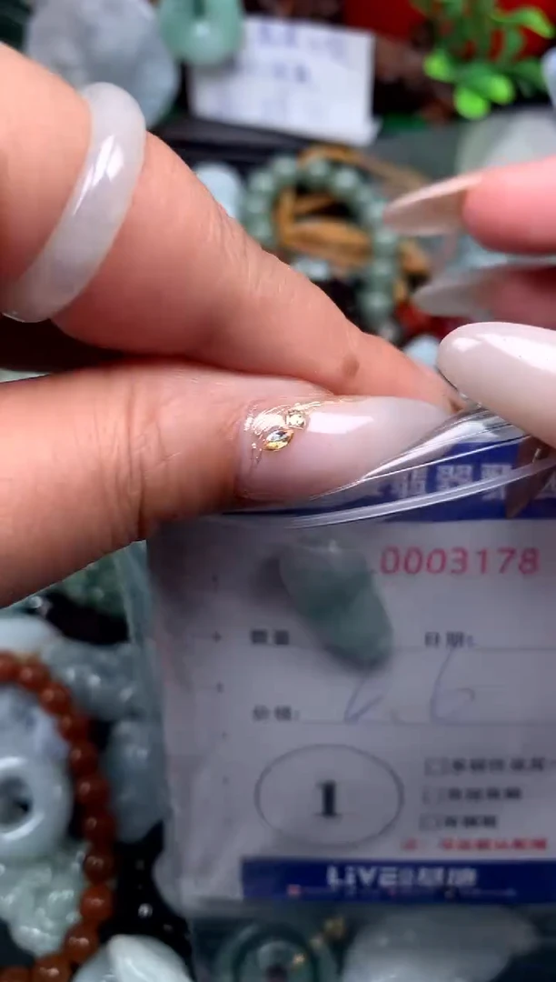 吊坠(不含链)未镶嵌翡翠6.6