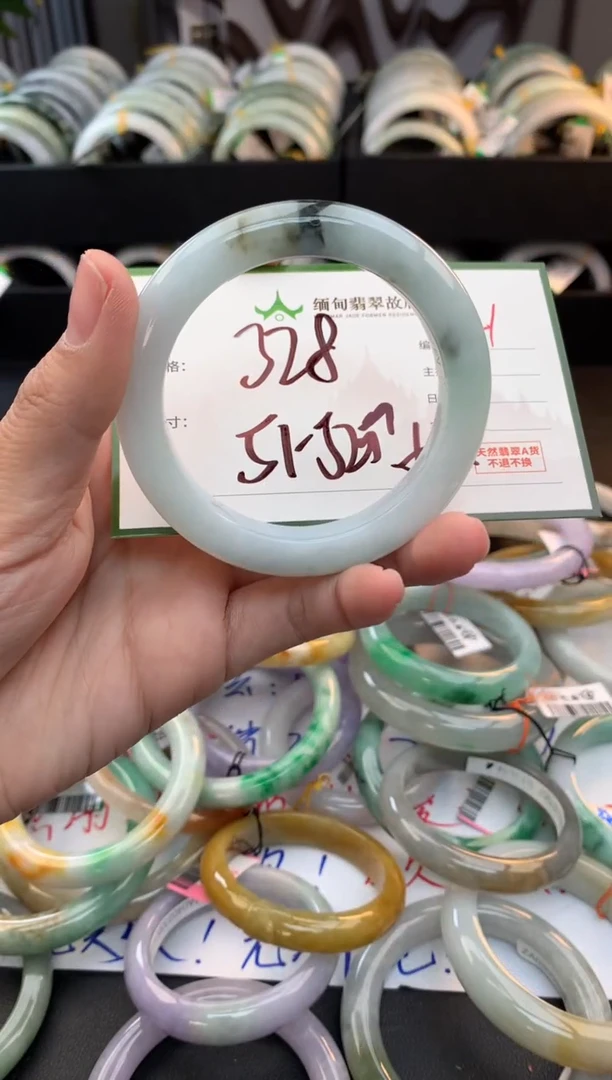 未镶嵌定制翡翠陕****司毛货需精细抛光+多人
