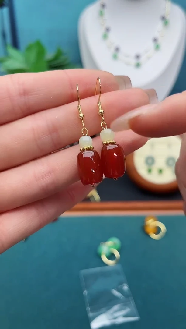 玛瑙/玉髓耳饰银S925镶嵌335000