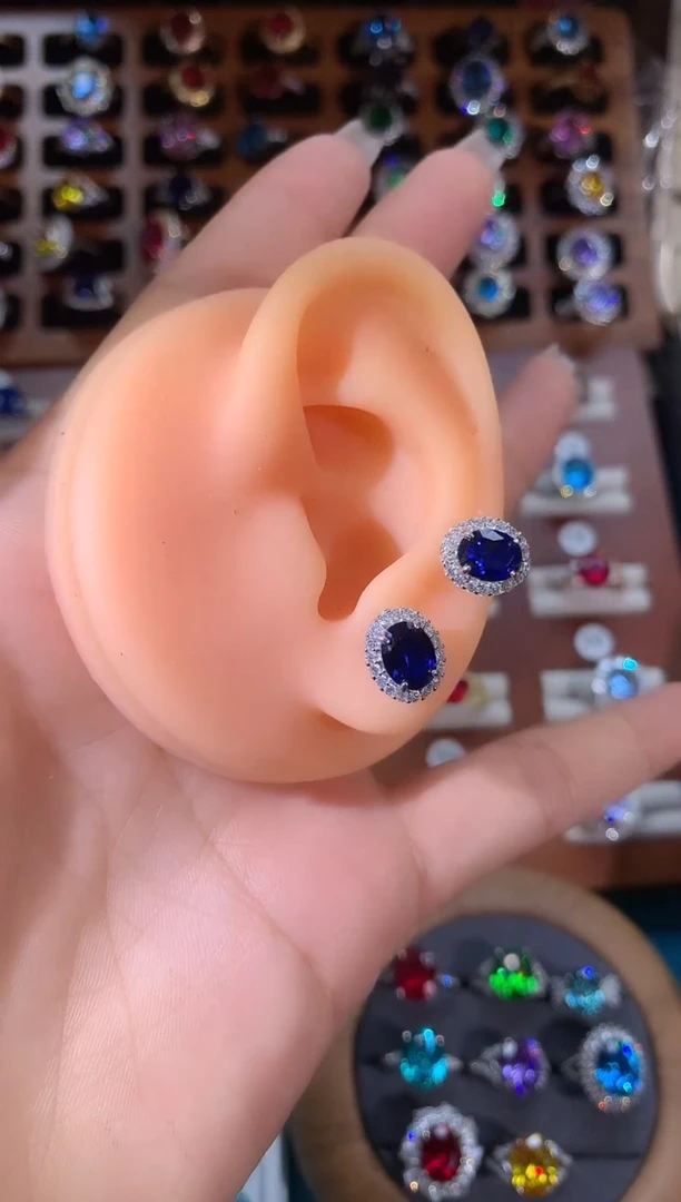 耳饰蓝宝石银S925镶嵌68白