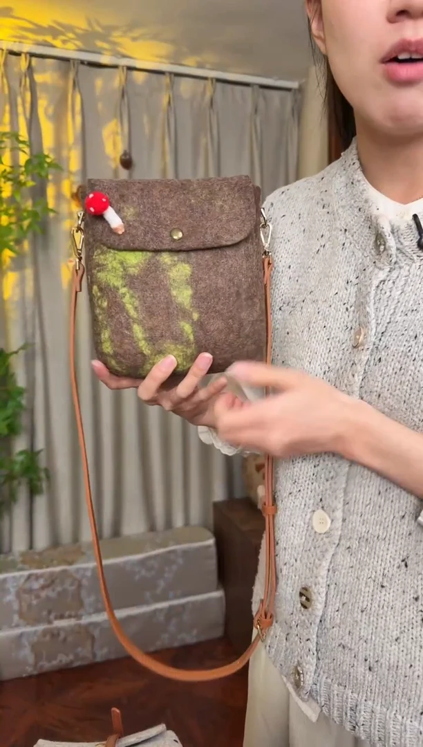 羊毛非遗羊毛毡包 青苔