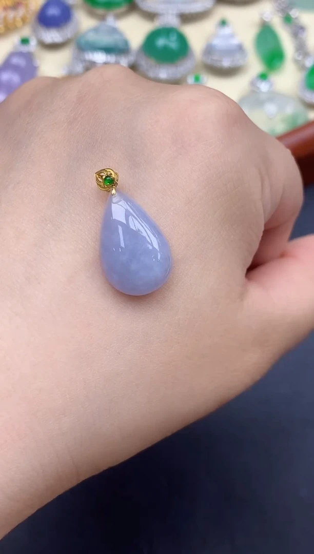 颈饰18K金镶嵌翡翠40-中国好珍宝