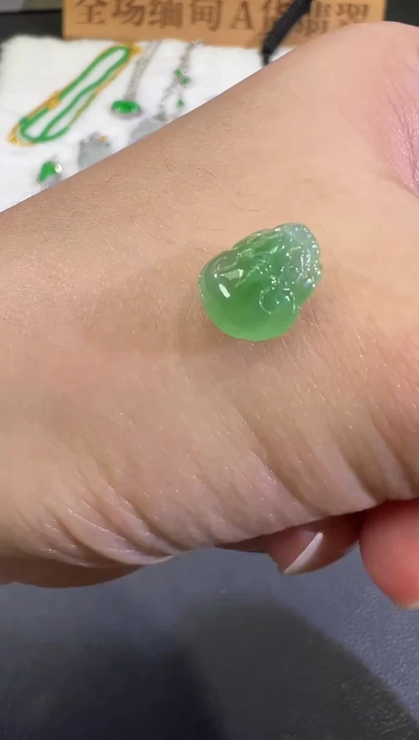 吊坠(不含链)未镶嵌翡翠B426|780