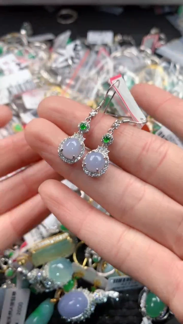 银S925镶嵌戒指翡翠666         2