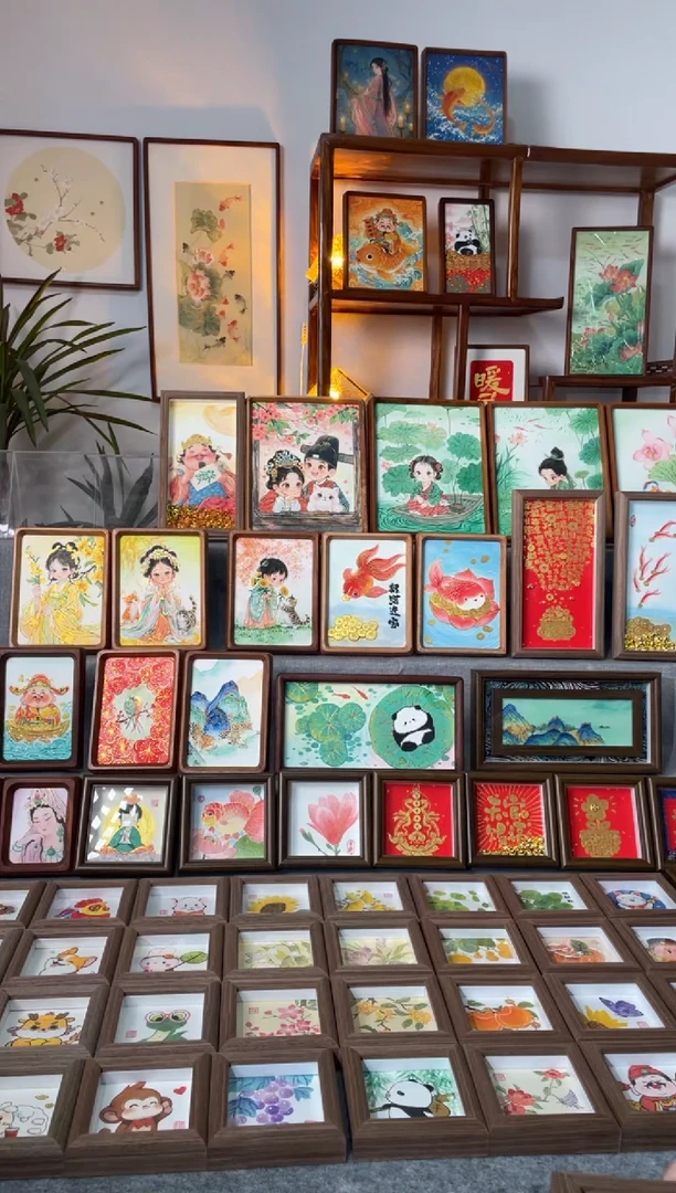 【闪购商品】国画三只熊猫手绘国画摆台挂画