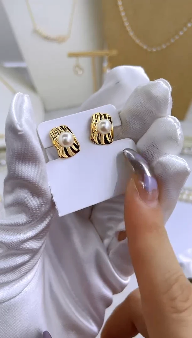 银S925镶嵌耳钉海水珍珠多样性发其一