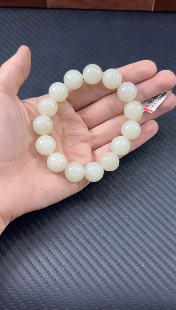 手串未镶嵌和田玉且末金山微色差卡14手串