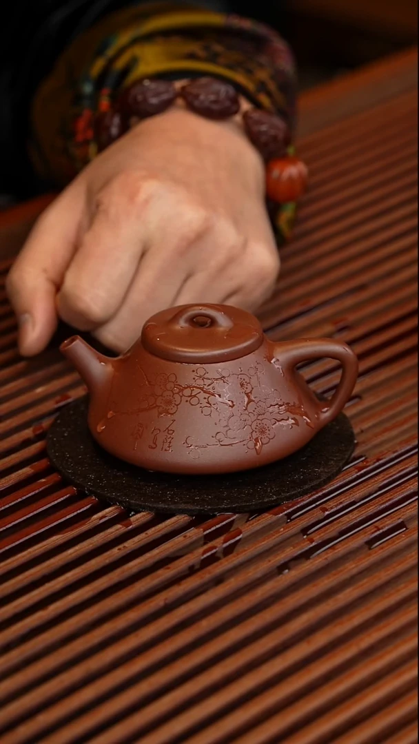 李小龙子冶石瓢石陶刻绘