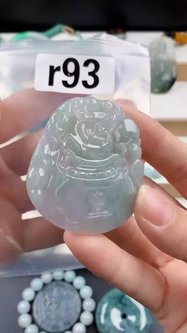 颈饰未镶嵌翡翠天然翡翠吊坠挂件