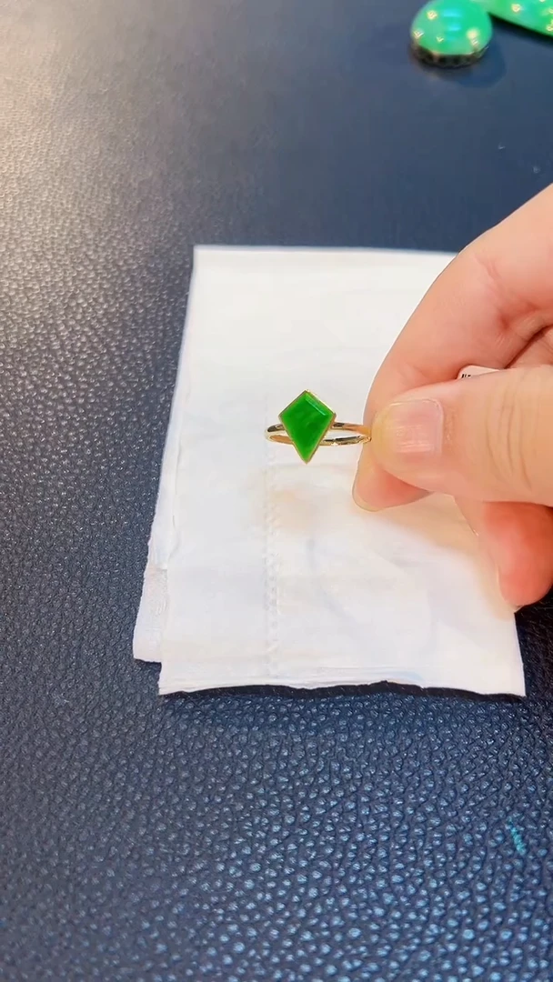 翡翠戒指18K金镶嵌缅料A货/支持复检/一件