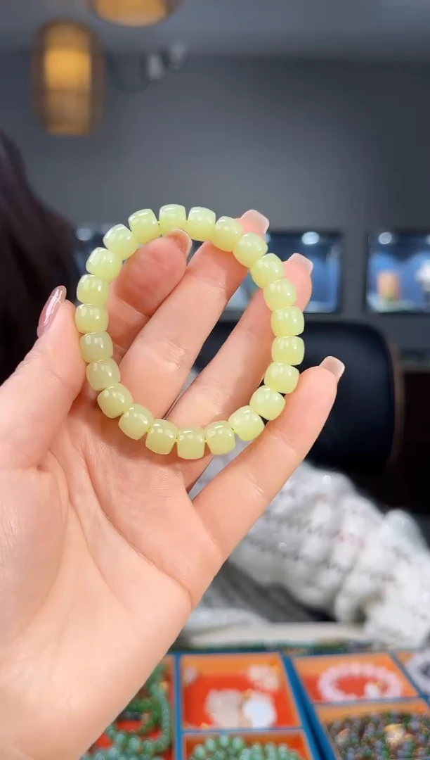 未镶嵌手链和田玉1