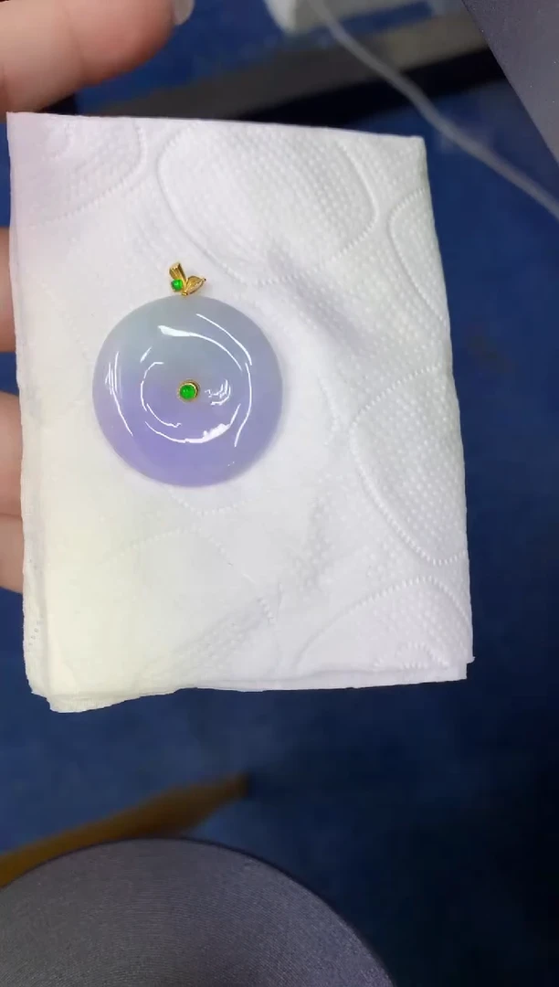 颈饰18K金镶嵌翡翠缅甸天然翡翠A货