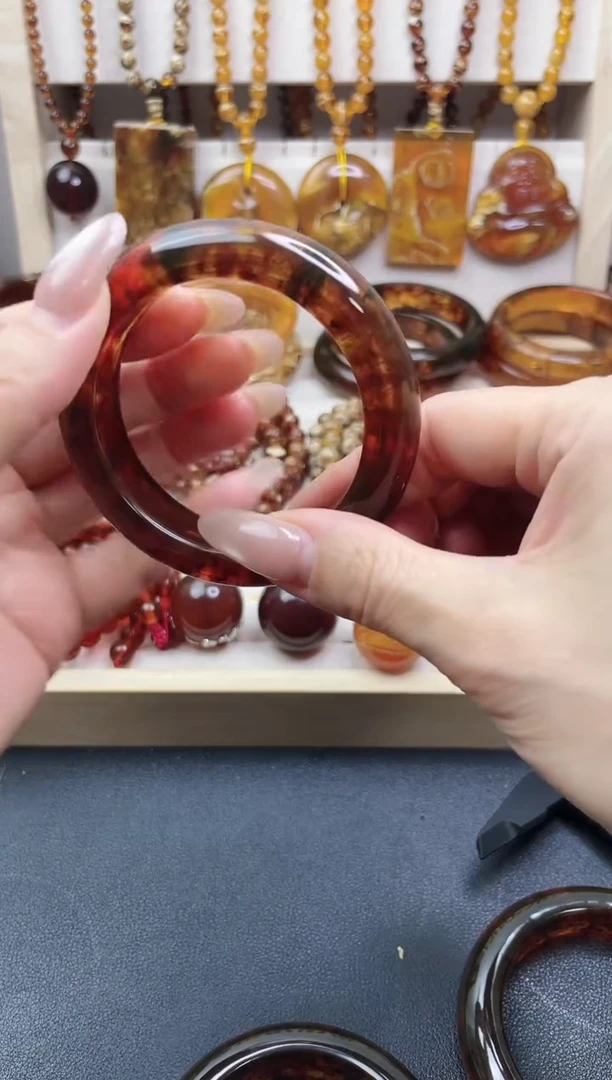 无非金属夜*°血药珀镯圈口53