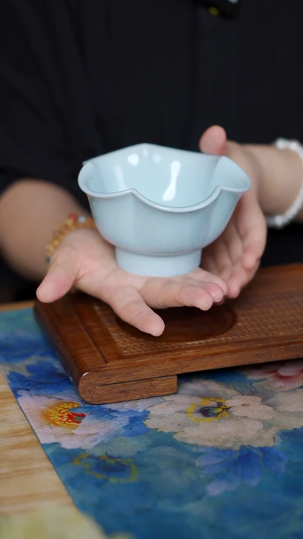 粉青  花口 果盘