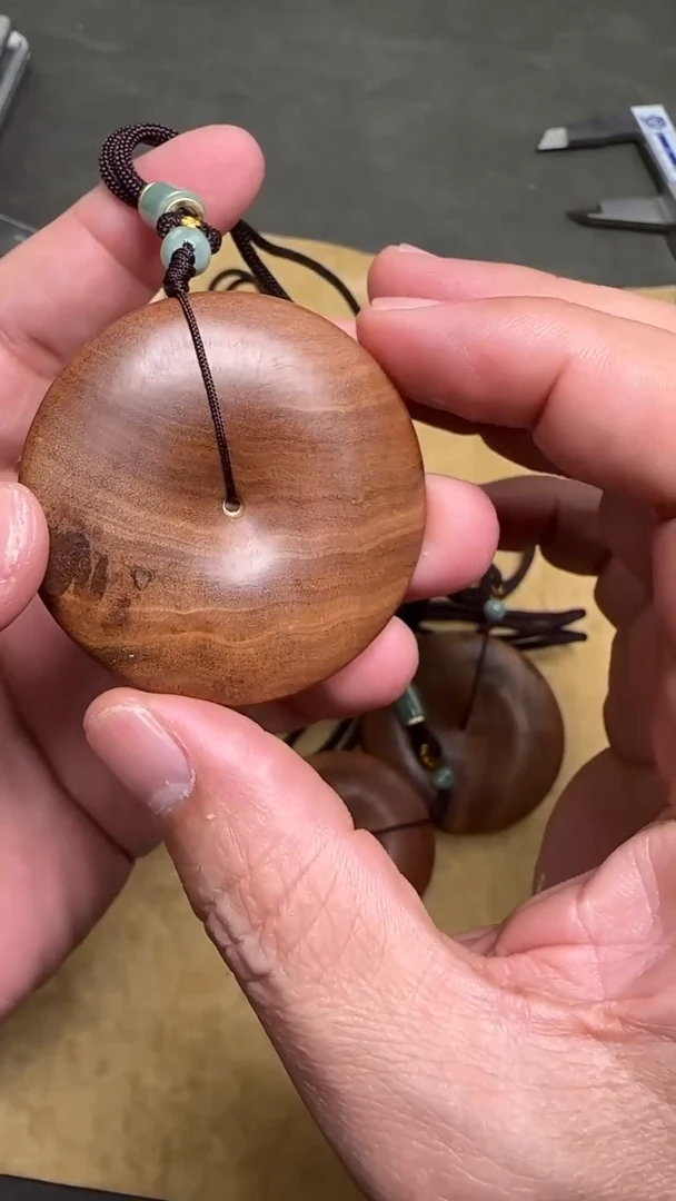 【闪购商品】檀香木吊坠平安扣