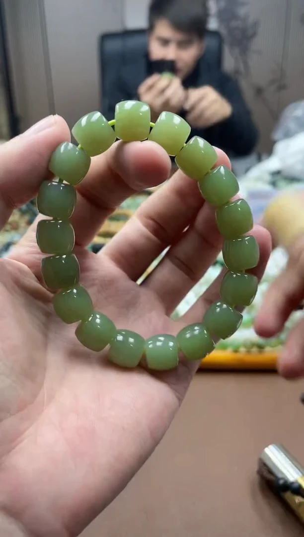 未镶嵌手串和田玉新疆若羌黄口12直切