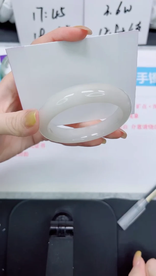 石英质玉手镯未镶嵌362