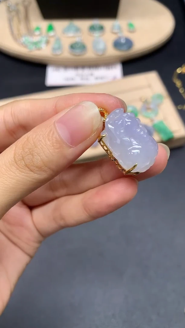 翡翠18K金镶嵌吊坠(不含链)貔貅【无服务费】