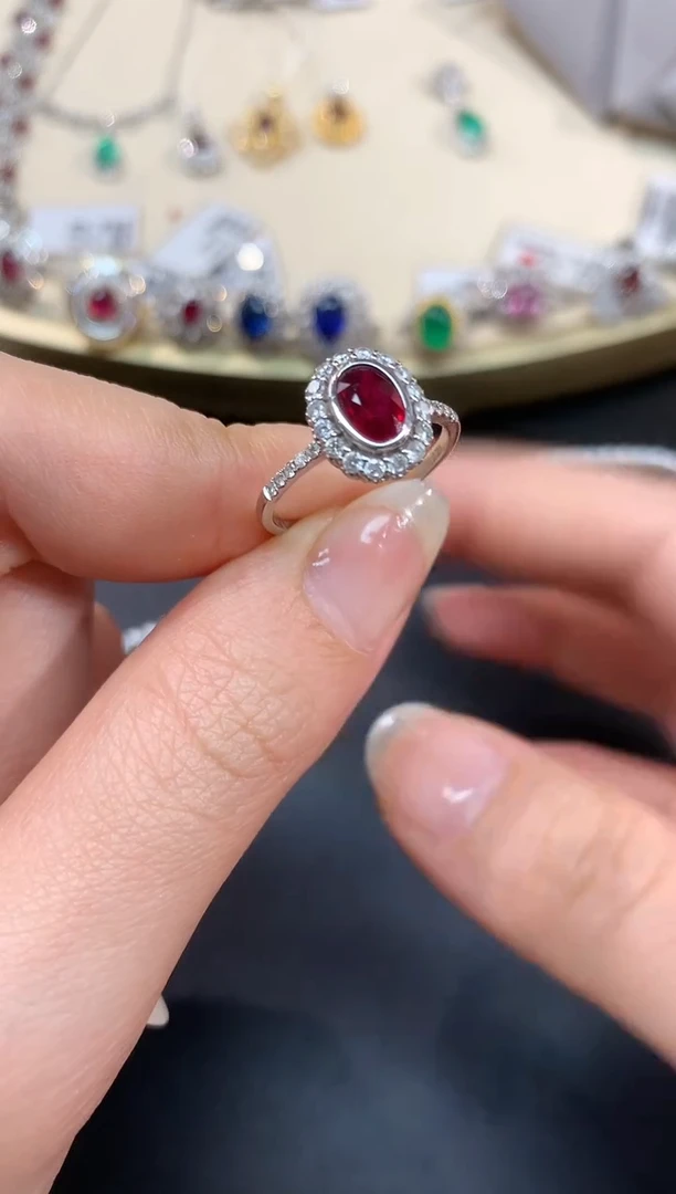 【闪购商品】红宝石戒指18K金镶嵌A142|9800