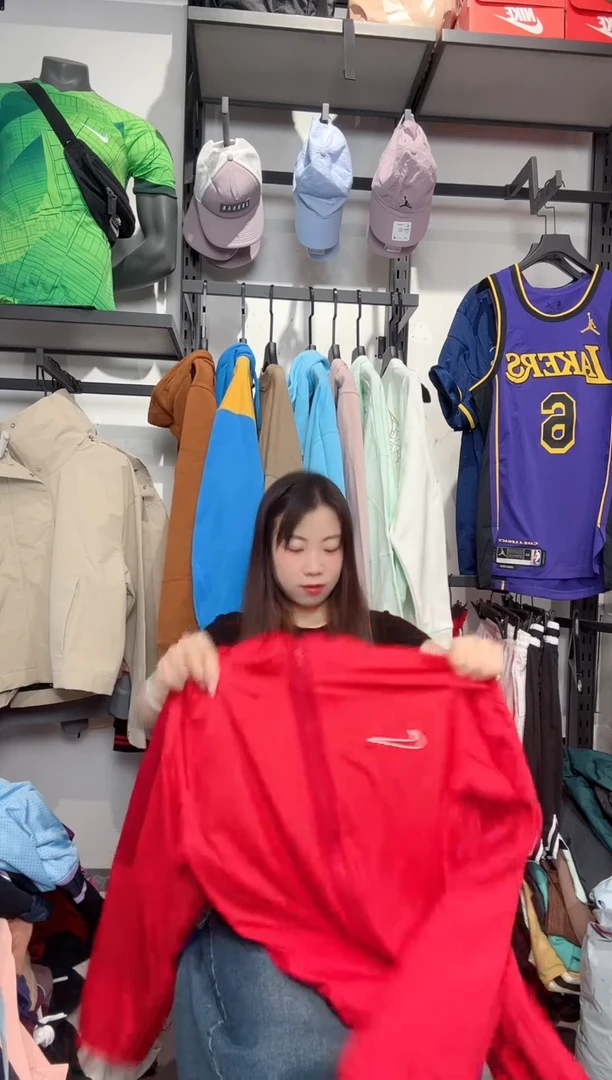 1446  编码 瑕疵款直播间过款为准 尺码 180