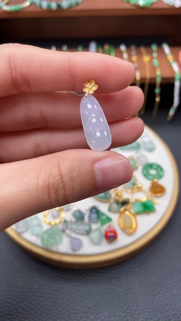 【闪购商品】翡翠吊坠(不含链)18K金镶嵌一个   JK456
