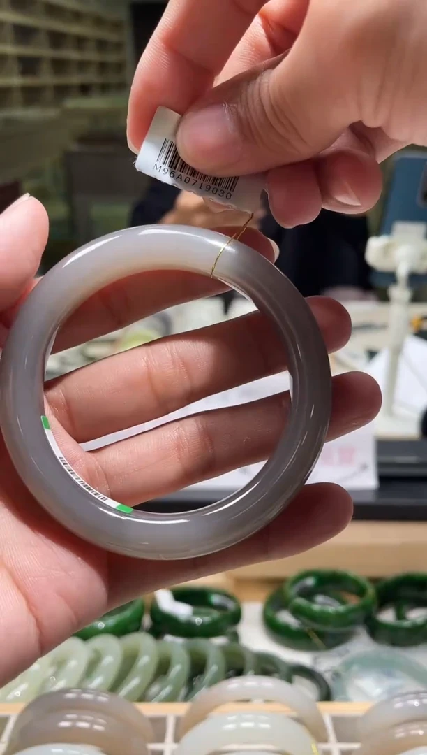 未镶嵌手镯和田玉56圈口 9030