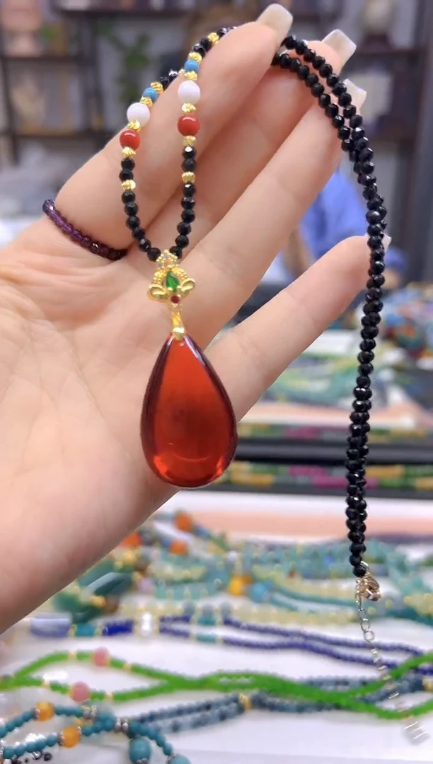 未镶嵌颈饰血珀DIY款X435