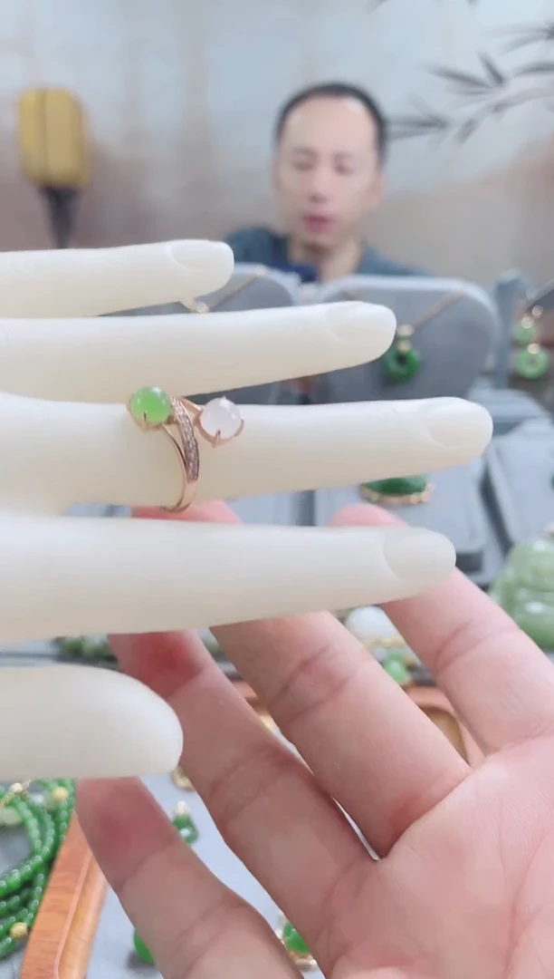 银S925镀金镶嵌戒指和田玉银S925镀金镶嵌 戒指 和田玉