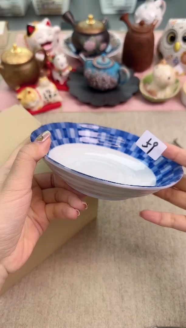 瓷片泡泡家的瓷器真好看
