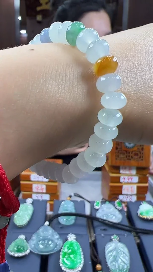 翡翠挂件未镶嵌手串