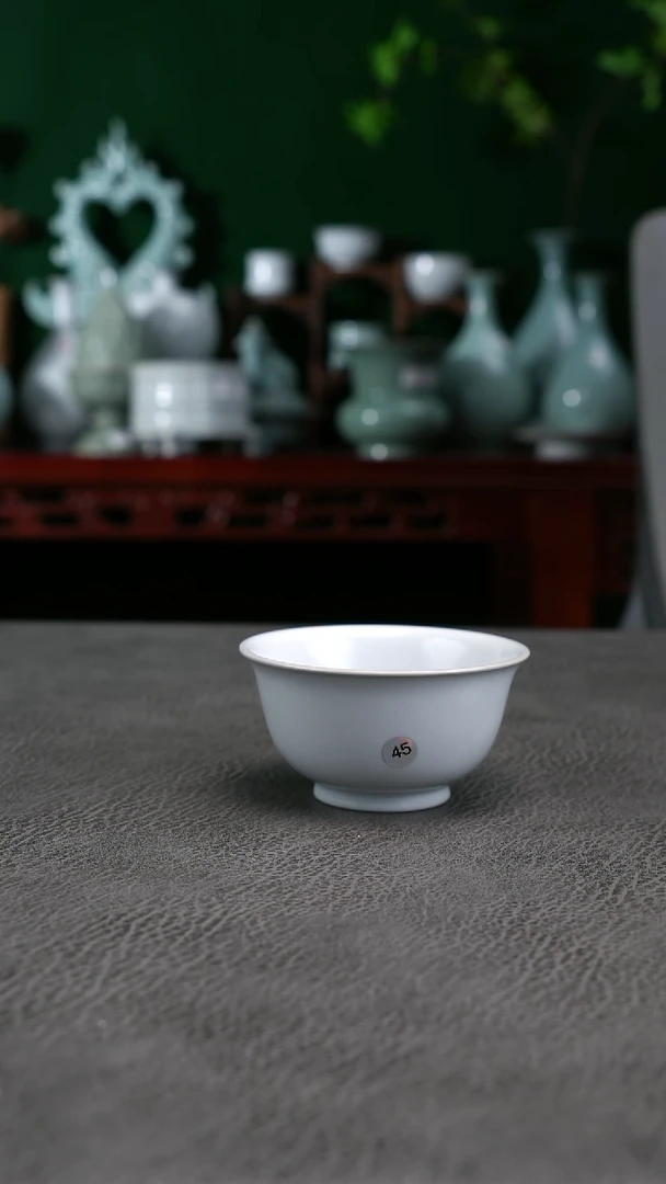 月白釉45号压手杯微微暇简包-二