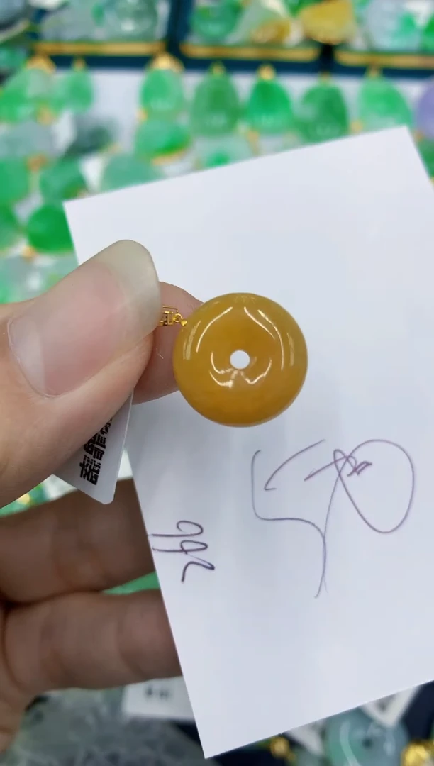 翡翠18K金镶嵌颈饰1111111111