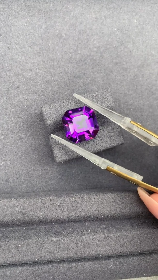 未镶嵌珠宝半成品紫晶9.4ct紫水晶FD