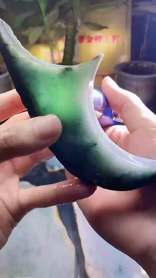 未镶嵌挂件翡翠小雨37