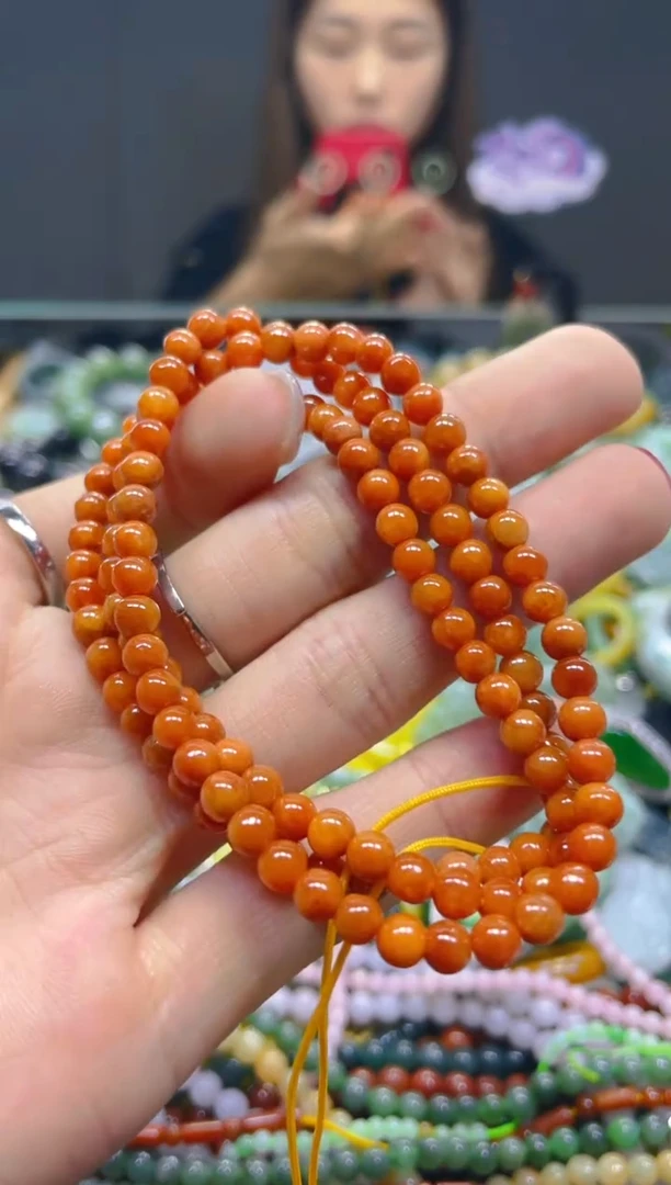 颈饰未镶嵌翡翠4MM/K/翡翠A货，一件也是批发价