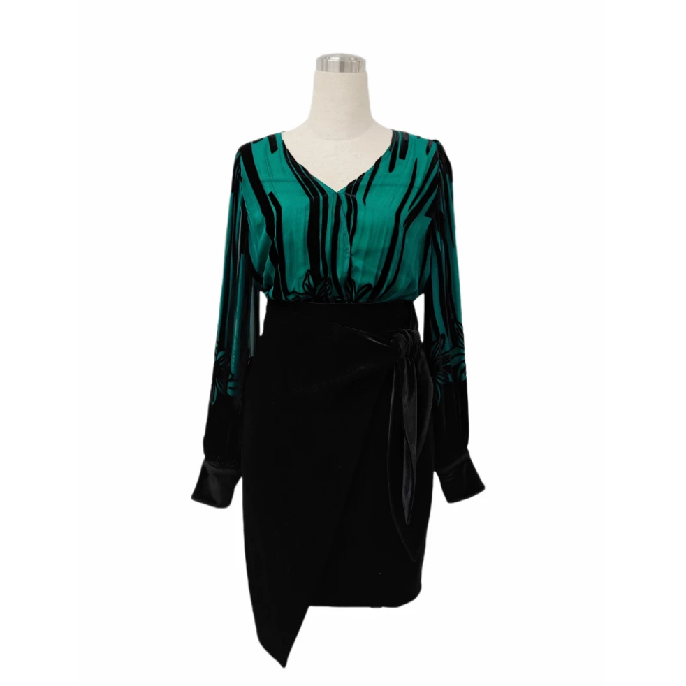 【设计师品牌】2024秋冬气质优雅修身套装FS-1250