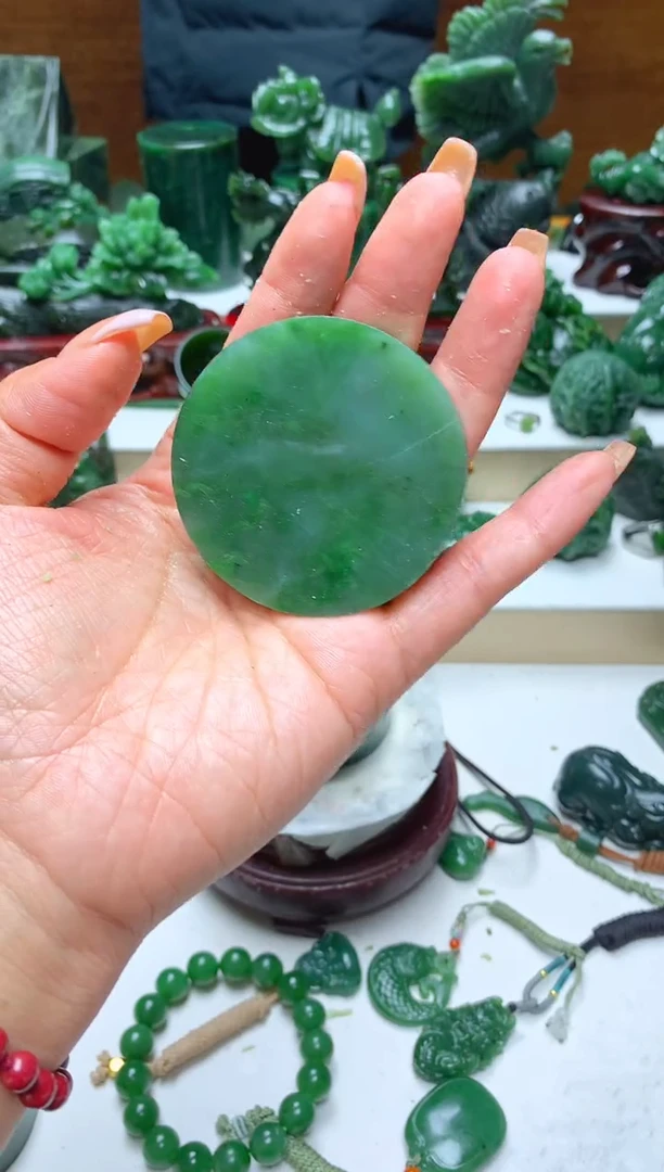 未镶嵌和田玉摆件随机发货，拍一发一