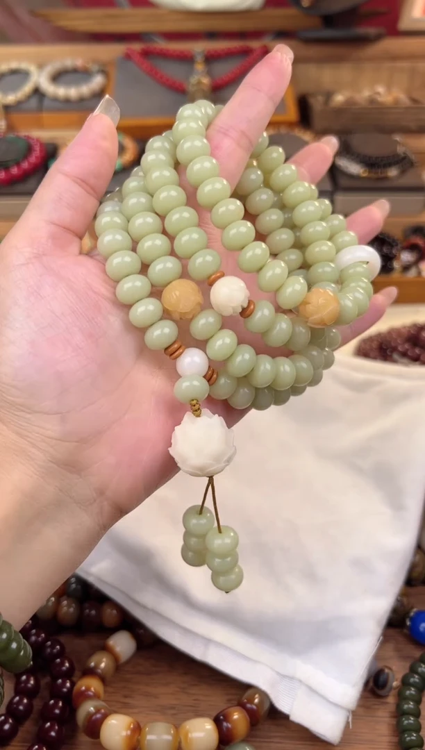【闪购商品】菩提根/象牙果手串青提莲花108颗