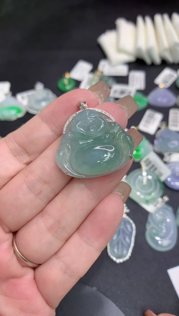 吊坠(不含链)18K金镶嵌翡翠111