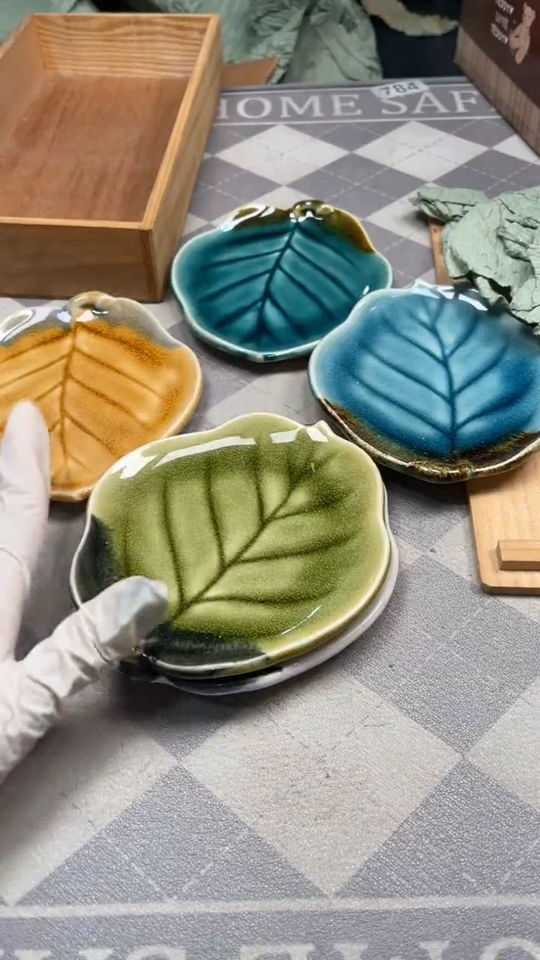 瓷片陶瓷如图所示周边