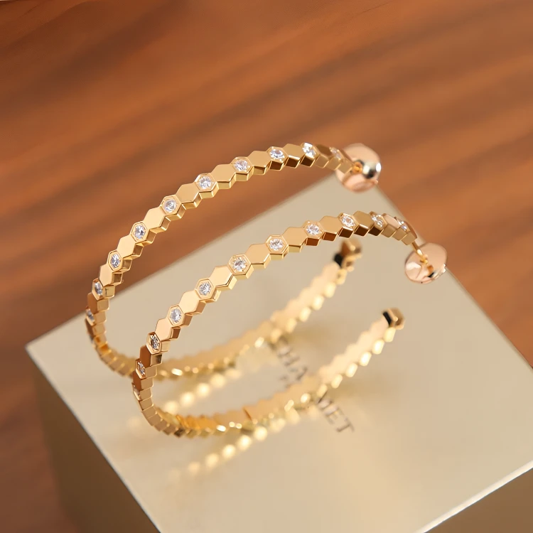 铜合金锆石耳饰 新款气质轻奢玫瑰金大耳圈法式时尚金色蜂巢耳环