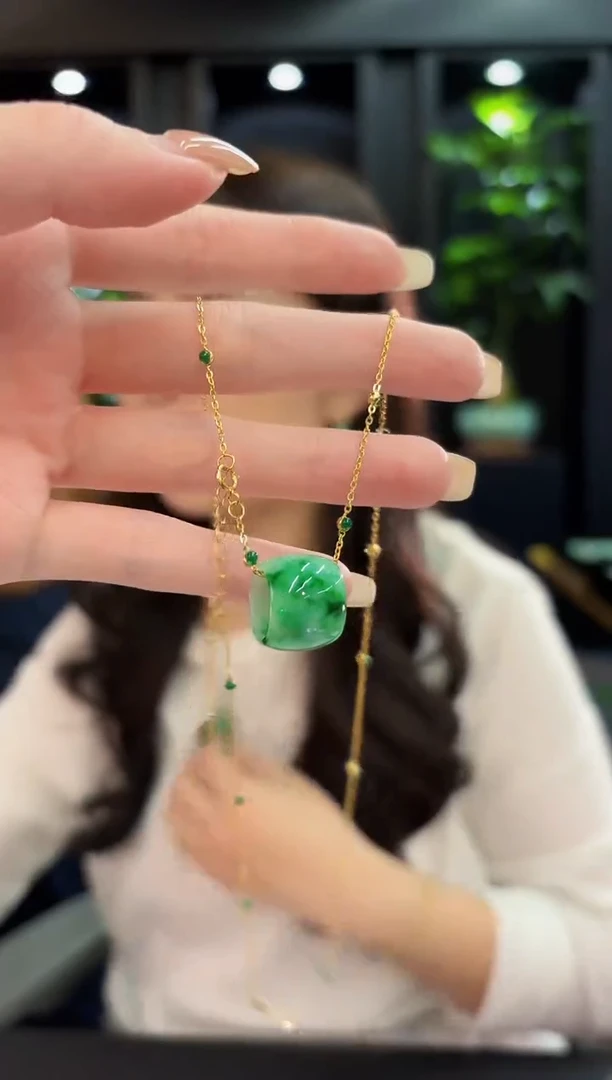 吊坠(不含链)未镶嵌翡翠胖 缅料A货/多样性发货/一件