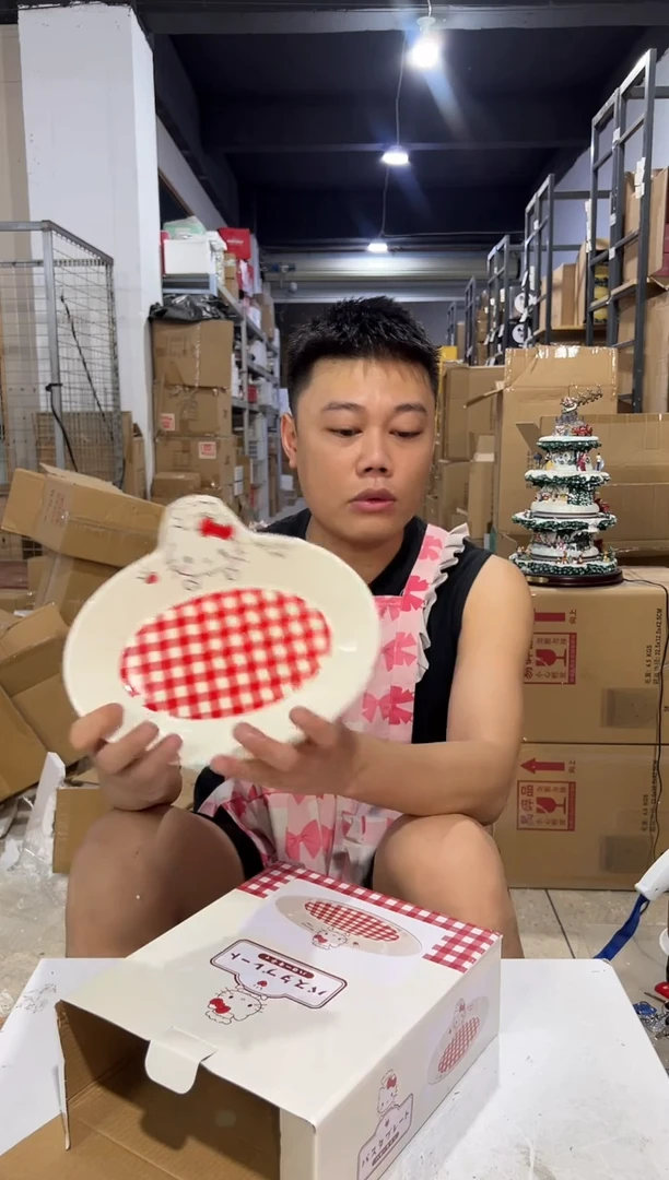 瓷片原盒kt猫红格子餐盘