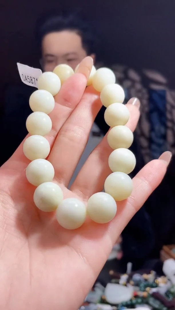 【闪购商品】和田玉颈饰未镶嵌拍一发一