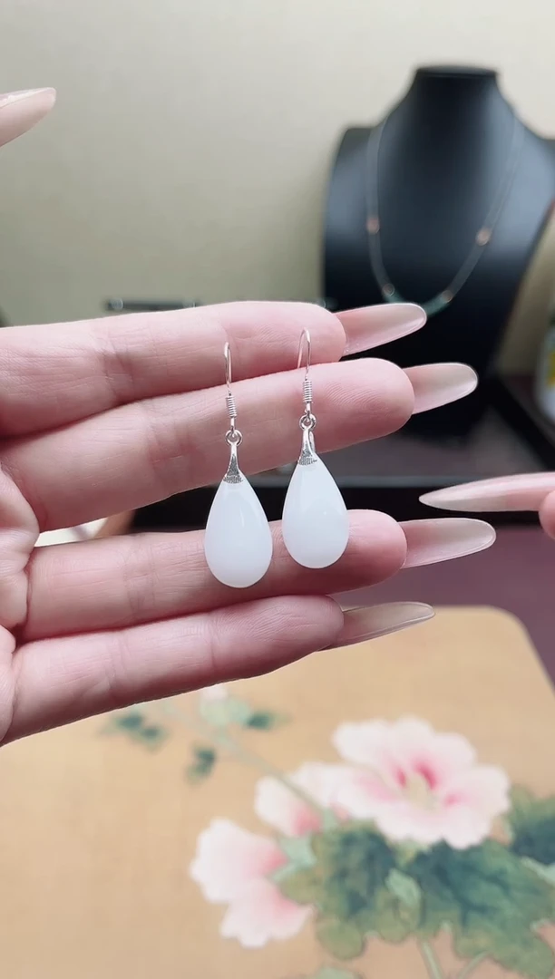 未镶嵌耳饰玛瑙/玉髓00白色水滴