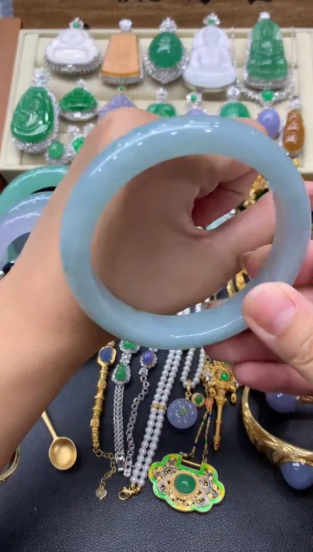 翡翠手镯未镶嵌211-中国好珍宝