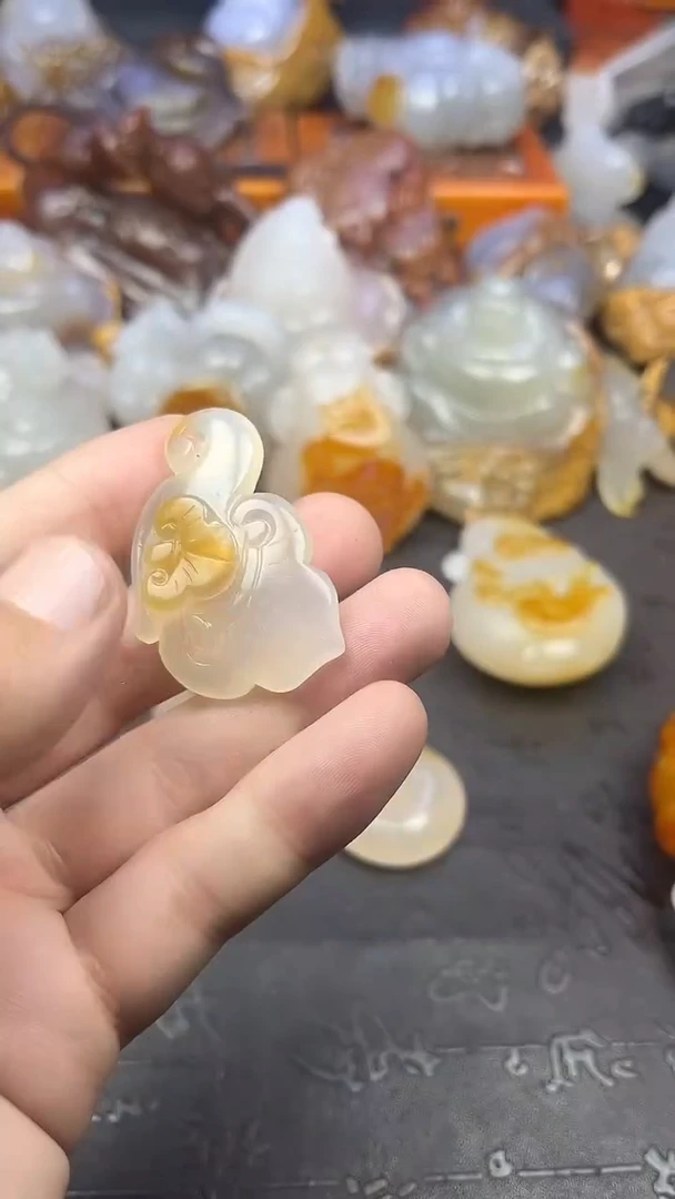 【闪购商品】玛瑙/玉髓吊坠未镶嵌1