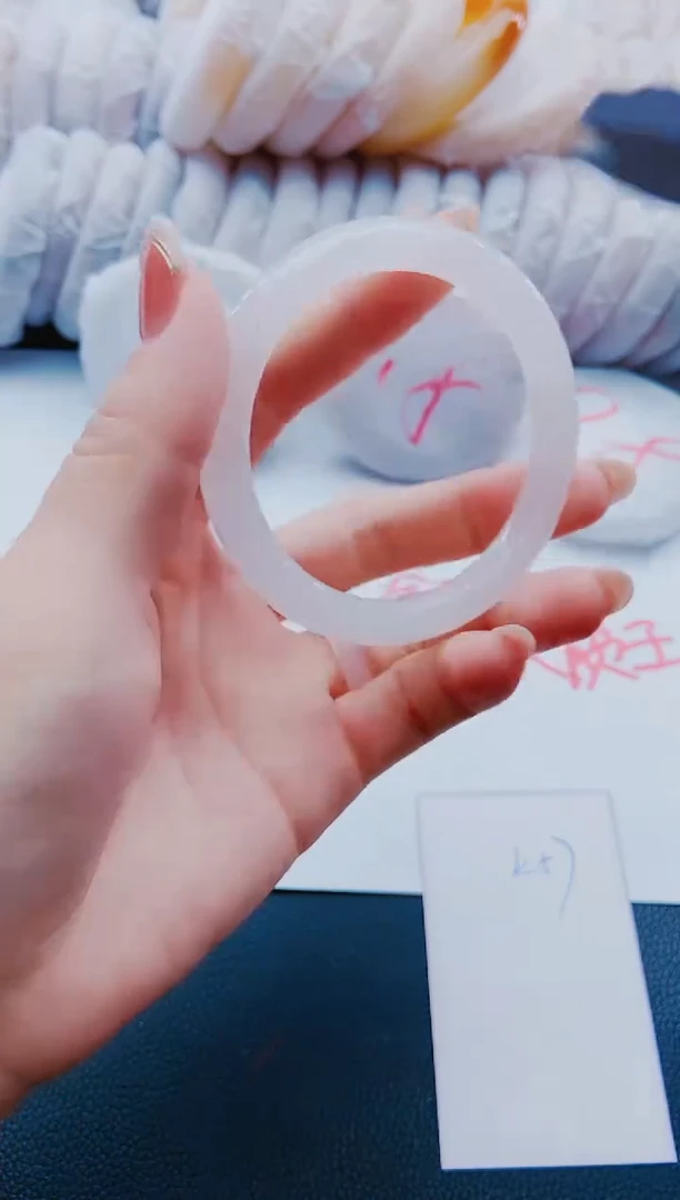 未镶嵌手镯石英质玉K57-58-57