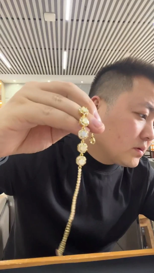 吊坠(不含链)未镶嵌翡翠吊坠